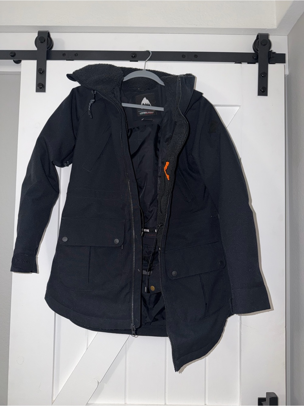 Burton Black Women's snowboarding jacket with Sherpa Lining